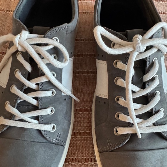 ECCO Soft Classic Gray Leather Sneakers Shoes Mens Size 10M - Picture 10 of 10